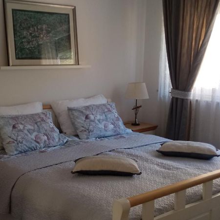 Apartment Aquileia Пула Екстериор снимка