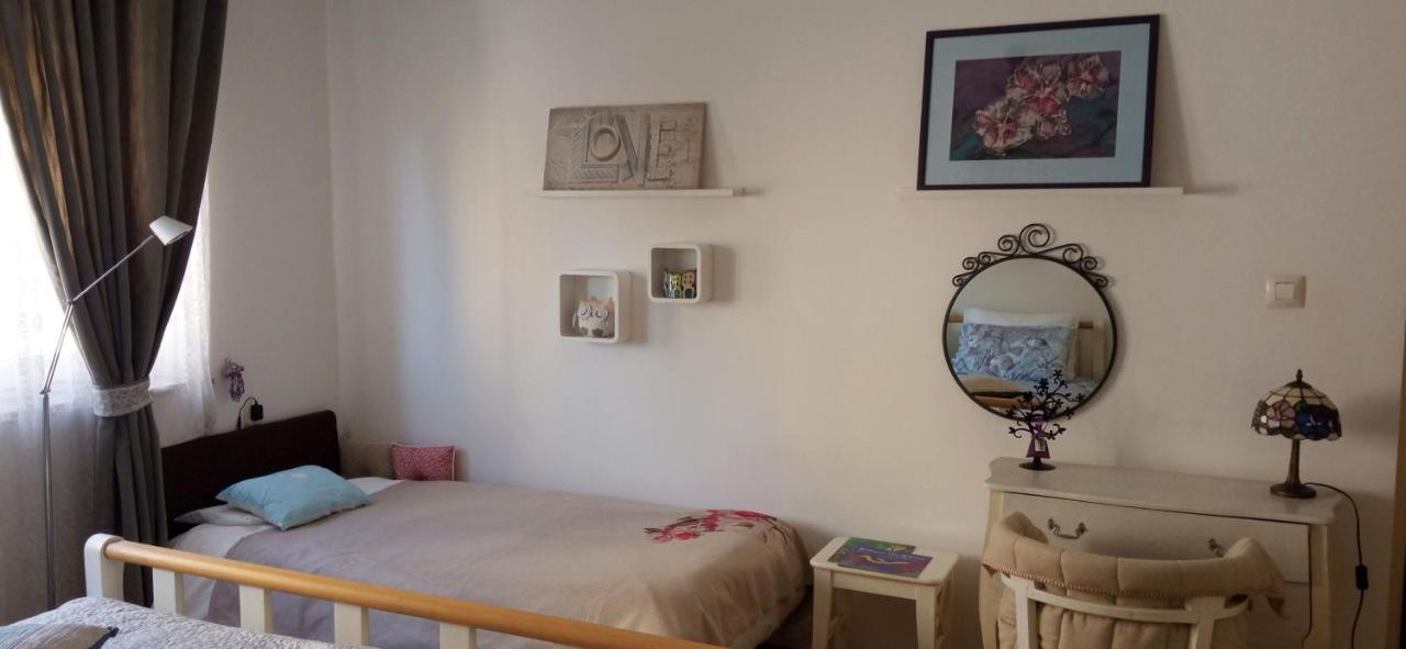 Apartment Aquileia Пула Екстериор снимка
